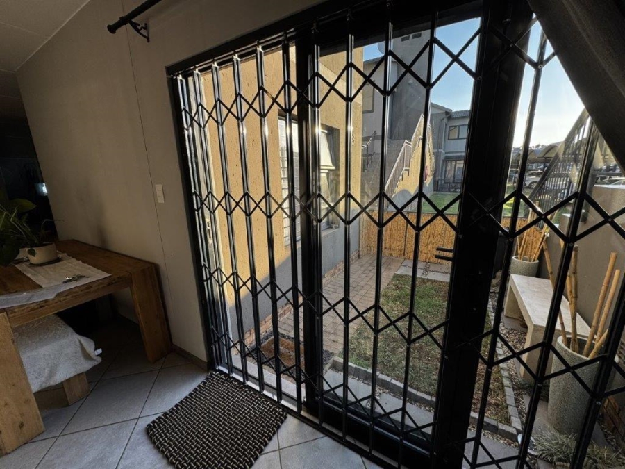 2 Bedroom Property for Sale in Norton Home Estate AH Gauteng