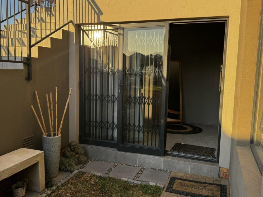 2 Bedroom Property for Sale in Norton Home Estate AH Gauteng