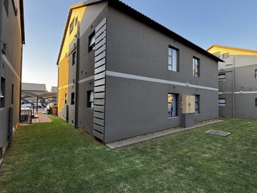 2 Bedroom Property for Sale in Norton Home Estate AH Gauteng