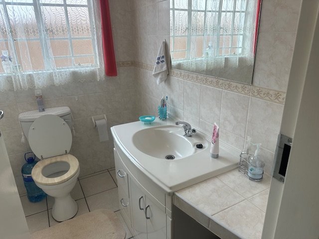 3 Bedroom Property for Sale in Wilro Park Gauteng