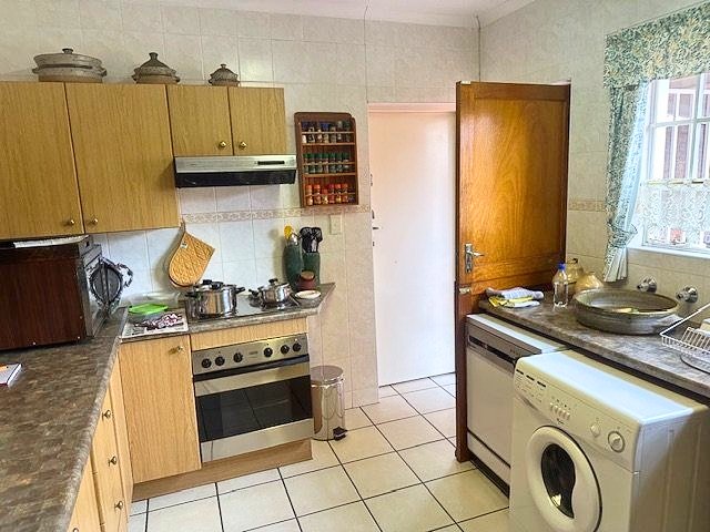 3 Bedroom Property for Sale in Wilro Park Gauteng
