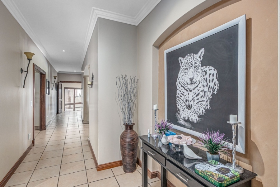 5 Bedroom Property for Sale in Blue Hills Country Estate Gauteng