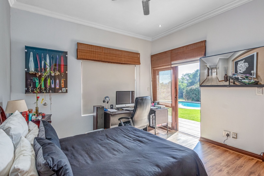 5 Bedroom Property for Sale in Blue Hills Country Estate Gauteng