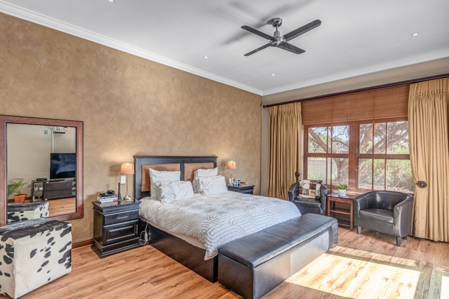 5 Bedroom Property for Sale in Blue Hills Country Estate Gauteng
