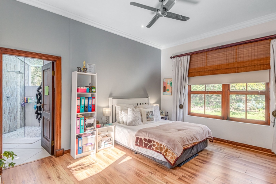 5 Bedroom Property for Sale in Blue Hills Country Estate Gauteng