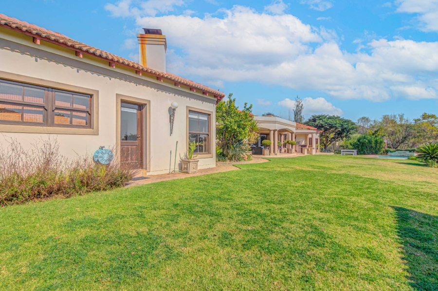 5 Bedroom Property for Sale in Blue Hills Country Estate Gauteng
