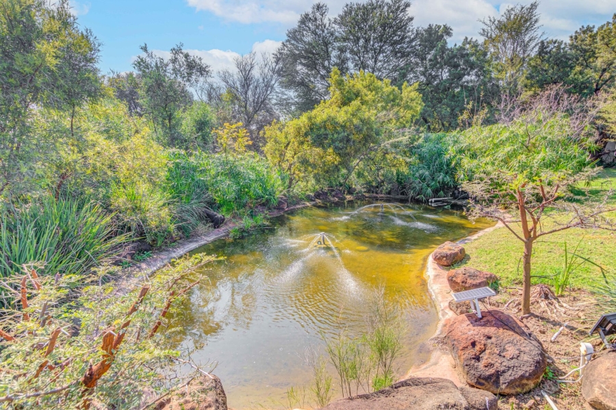 5 Bedroom Property for Sale in Blue Hills Country Estate Gauteng