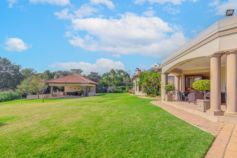 5 Bedroom Property for Sale in Blue Hills Country Estate Gauteng