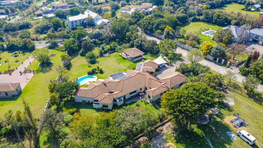 5 Bedroom Property for Sale in Blue Hills Country Estate Gauteng