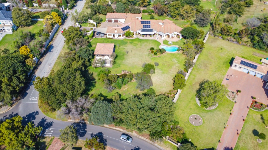 5 Bedroom Property for Sale in Blue Hills Country Estate Gauteng