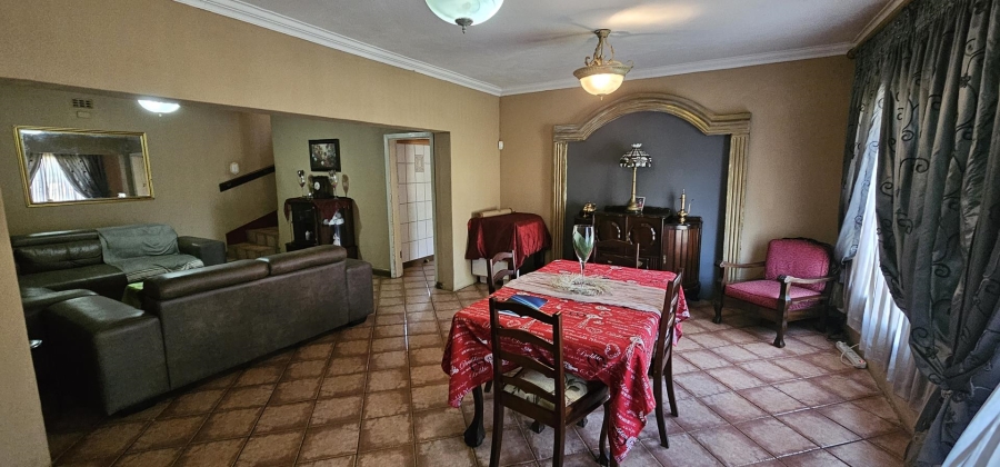 4 Bedroom Property for Sale in Parktown Estate Gauteng