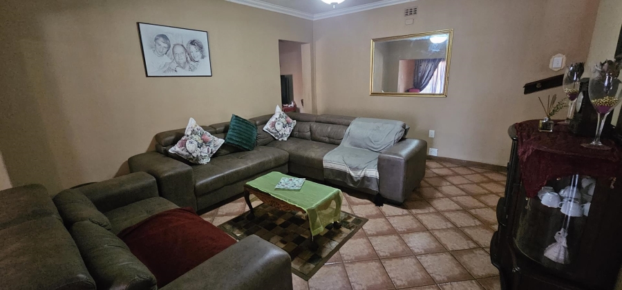 4 Bedroom Property for Sale in Parktown Estate Gauteng