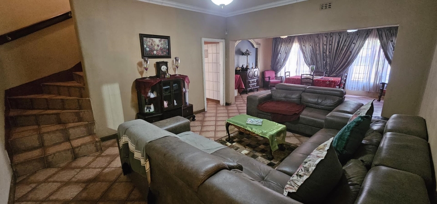 4 Bedroom Property for Sale in Parktown Estate Gauteng