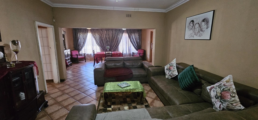 4 Bedroom Property for Sale in Parktown Estate Gauteng