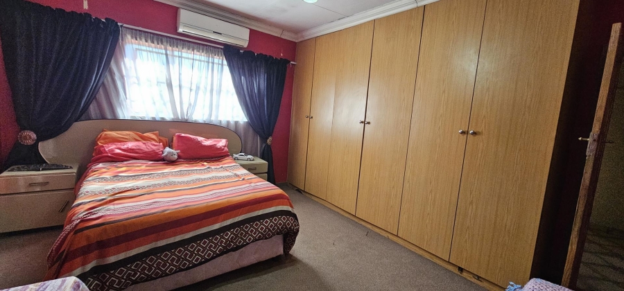 4 Bedroom Property for Sale in Parktown Estate Gauteng