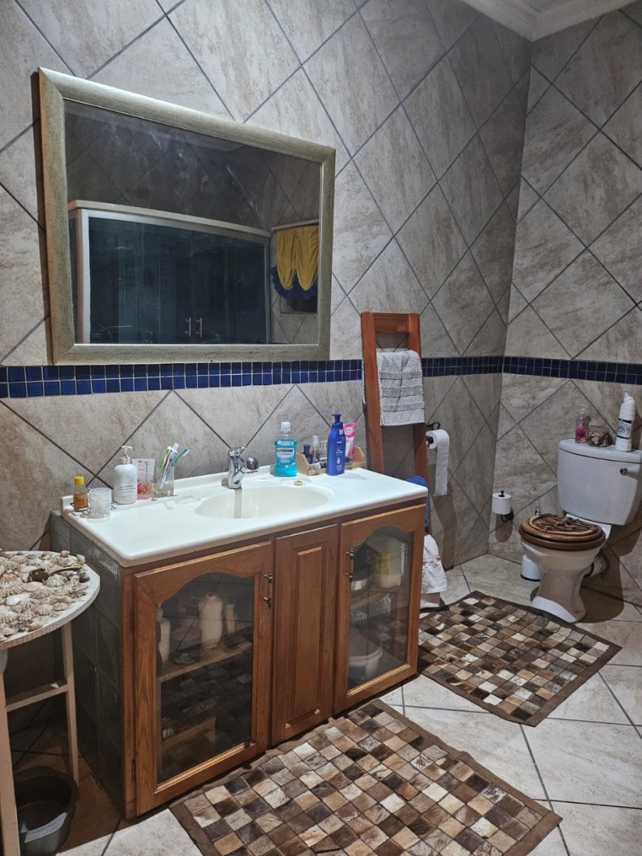 4 Bedroom Property for Sale in Parktown Estate Gauteng