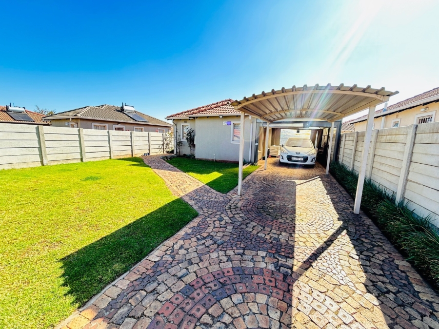 3 Bedroom Property for Sale in Sky City Gauteng
