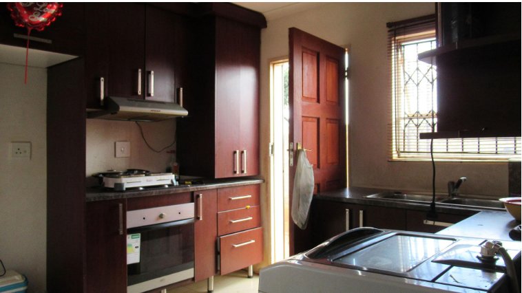 2 Bedroom Property for Sale in Roodepoort Gauteng
