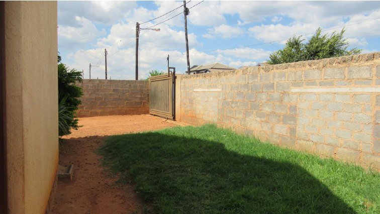 2 Bedroom Property for Sale in Roodepoort Gauteng