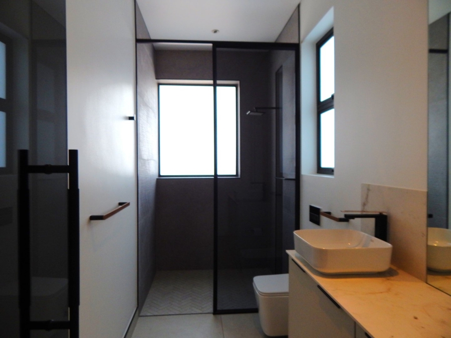 To Let 4 Bedroom Property for Rent in Helderfontein Estate Gauteng