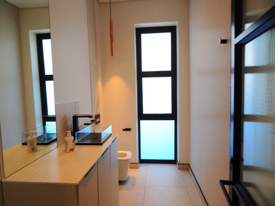 To Let 4 Bedroom Property for Rent in Helderfontein Estate Gauteng