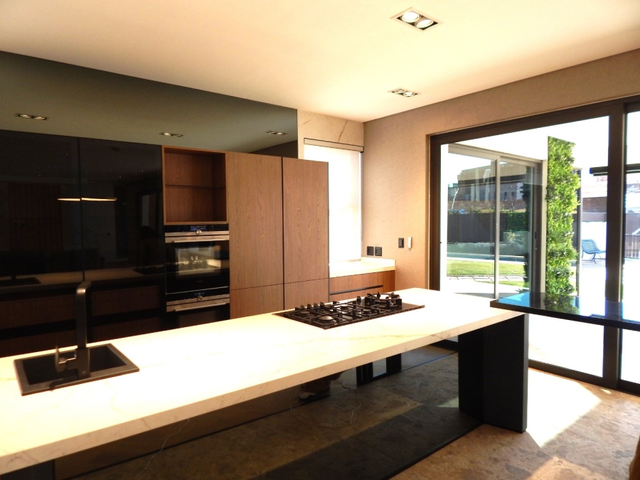 To Let 4 Bedroom Property for Rent in Helderfontein Estate Gauteng