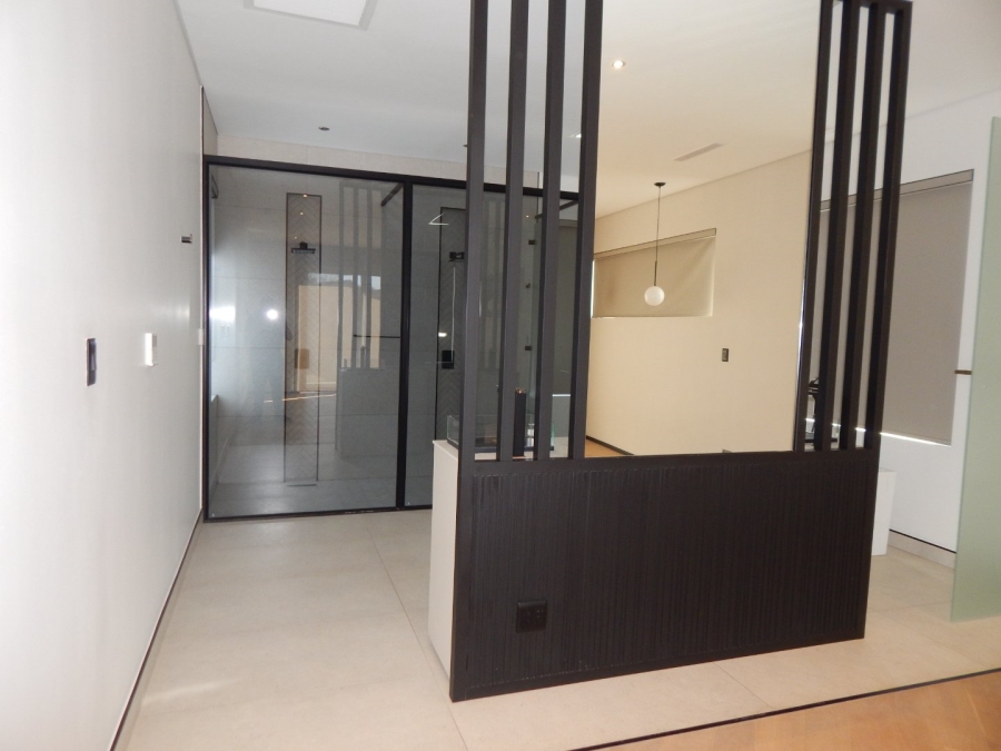 To Let 4 Bedroom Property for Rent in Helderfontein Estate Gauteng