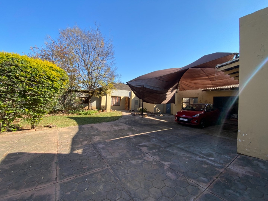 4 Bedroom Property for Sale in Roseville Gauteng