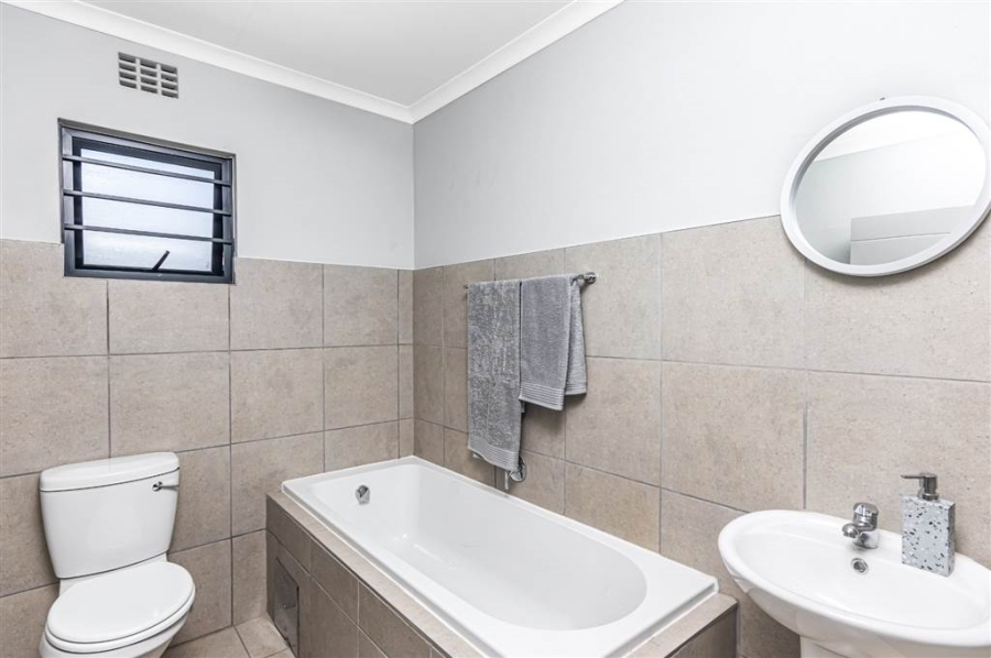 3 Bedroom Property for Sale in Sky City Gauteng