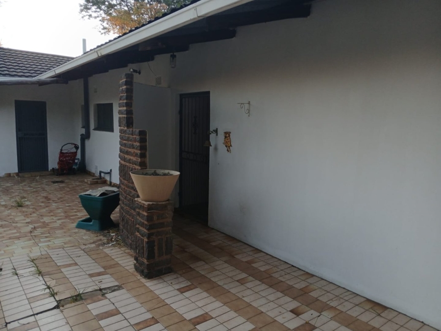 5 Bedroom Property for Sale in Bultfontein A H Gauteng