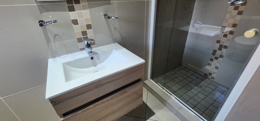 To Let 3 Bedroom Property for Rent in Erasmia Gauteng