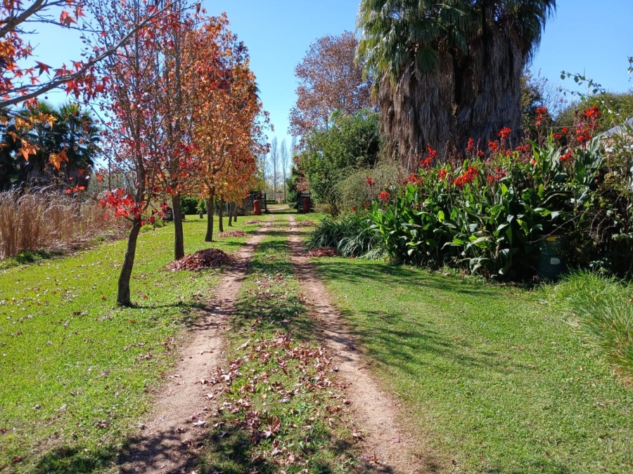  Bedroom Property for Sale in Honingneskrans Ah Gauteng