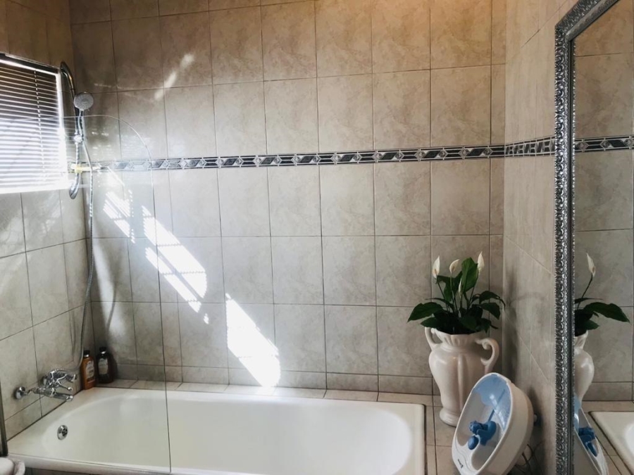 4 Bedroom Property for Sale in Brixton Gauteng