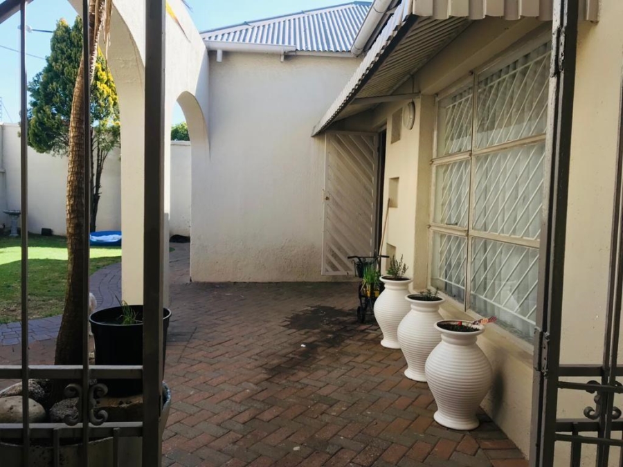 4 Bedroom Property for Sale in Brixton Gauteng