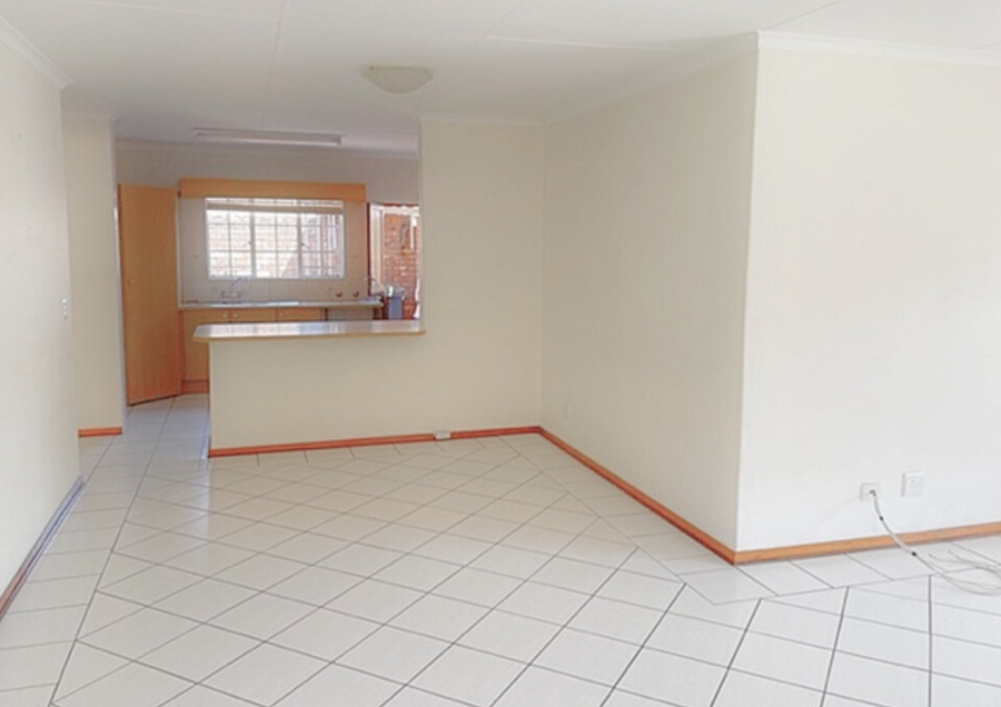 2 Bedroom Property for Sale in Wilro Park Gauteng
