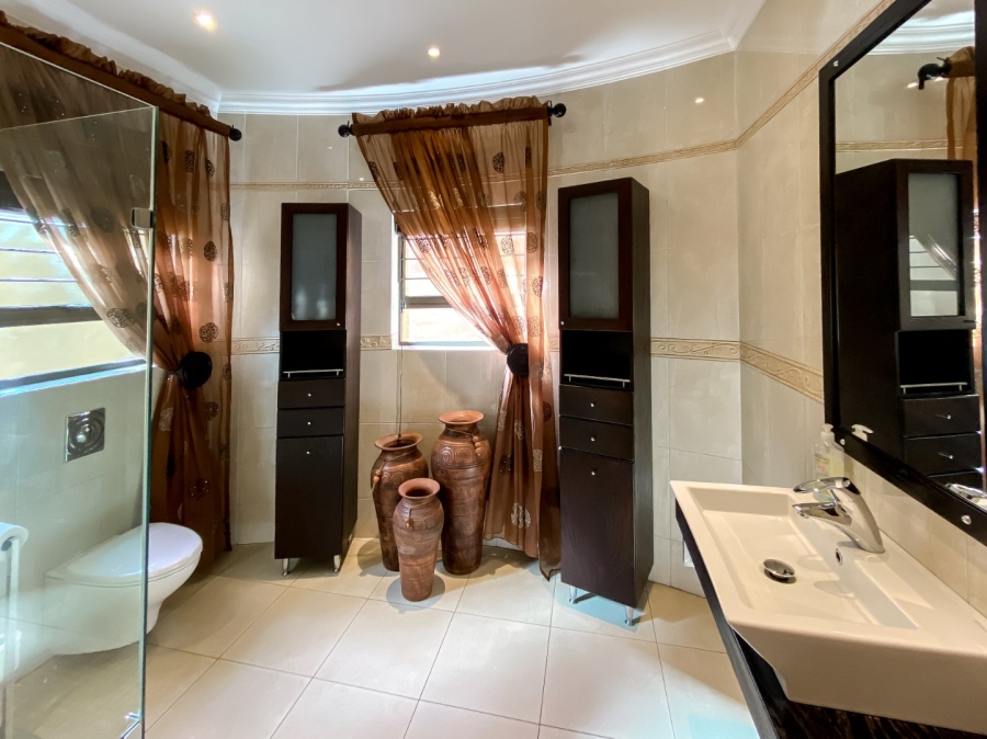 4 Bedroom Property for Sale in Bassonia Estate Gauteng