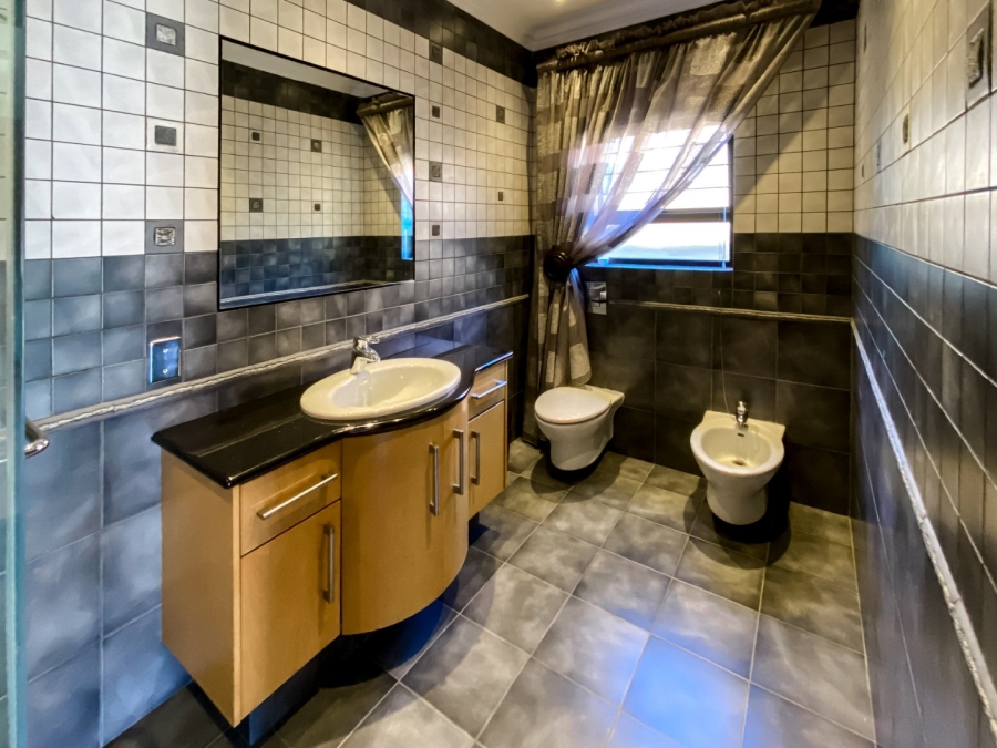 4 Bedroom Property for Sale in Bassonia Estate Gauteng