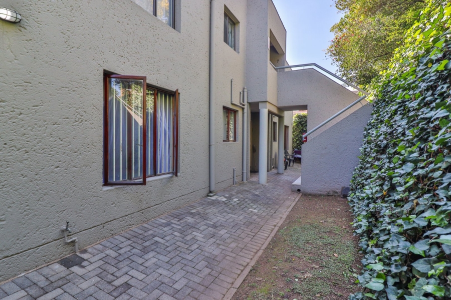 2 Bedroom Property for Sale in Sunnyrock Gauteng