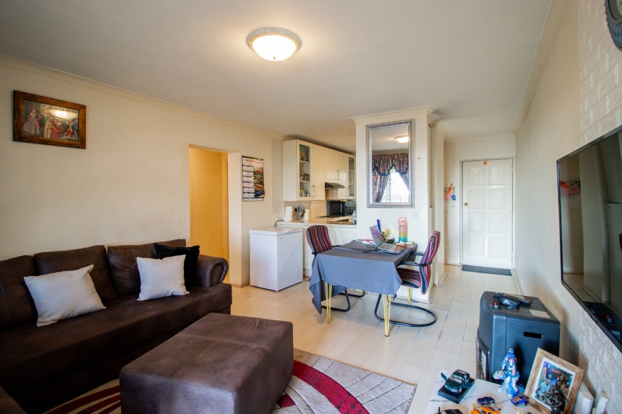 2 Bedroom Property for Sale in Sunnyrock Gauteng