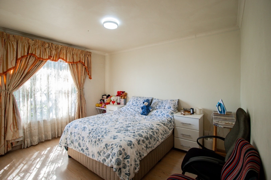 2 Bedroom Property for Sale in Sunnyrock Gauteng
