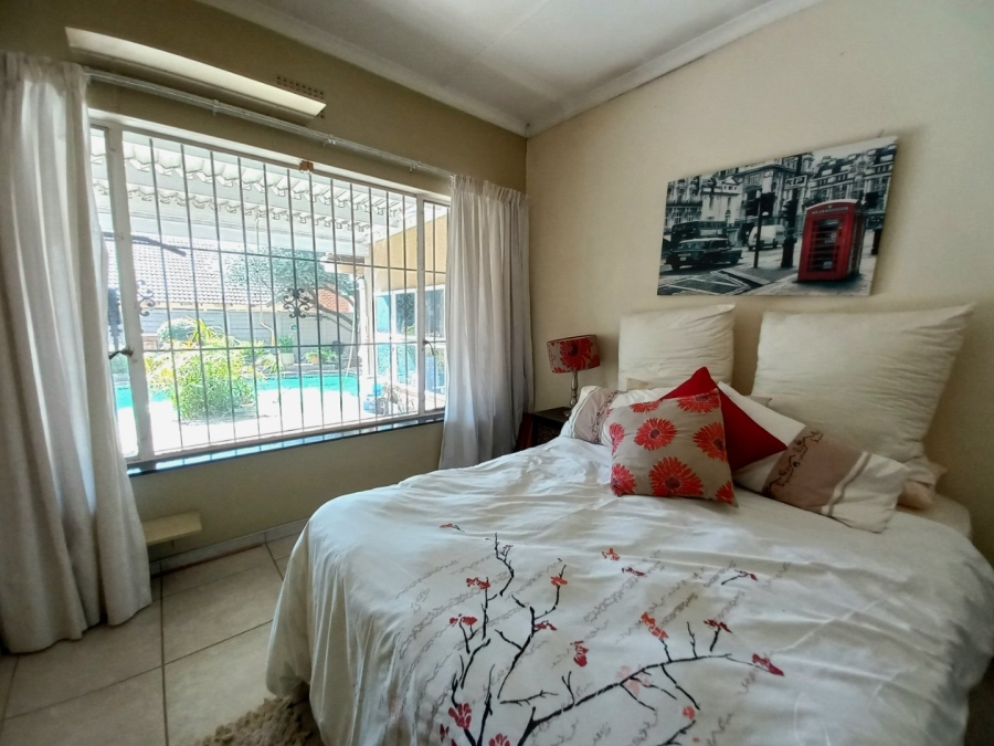 3 Bedroom Property for Sale in Buurendal Gauteng