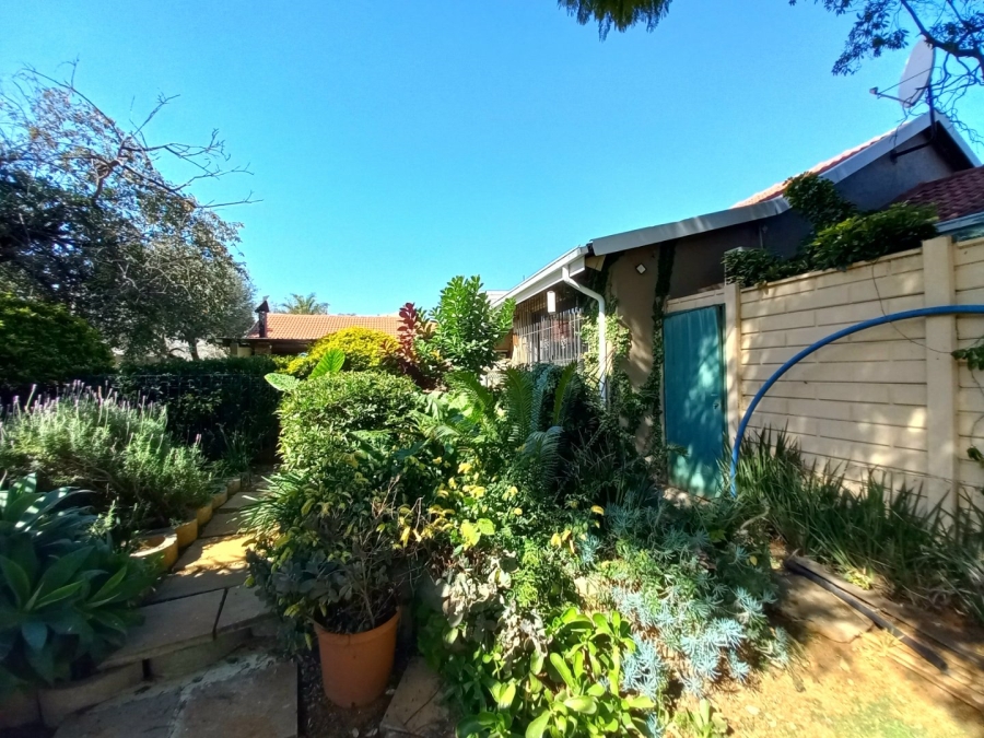 3 Bedroom Property for Sale in Buurendal Gauteng