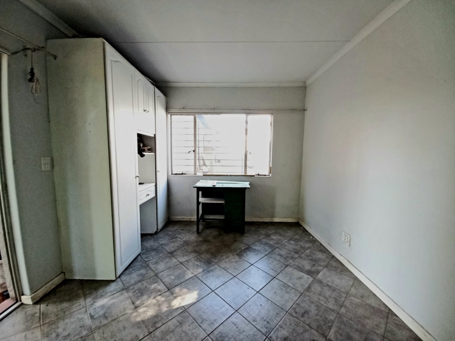 3 Bedroom Property for Sale in Buurendal Gauteng