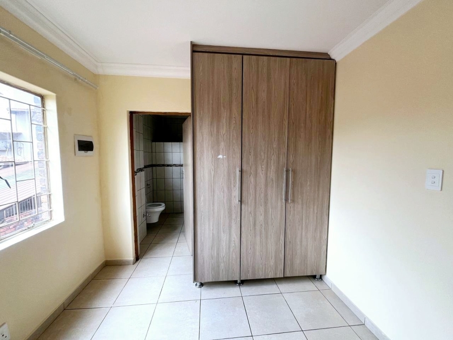 To Let 2 Bedroom Property for Rent in Laudium Gauteng