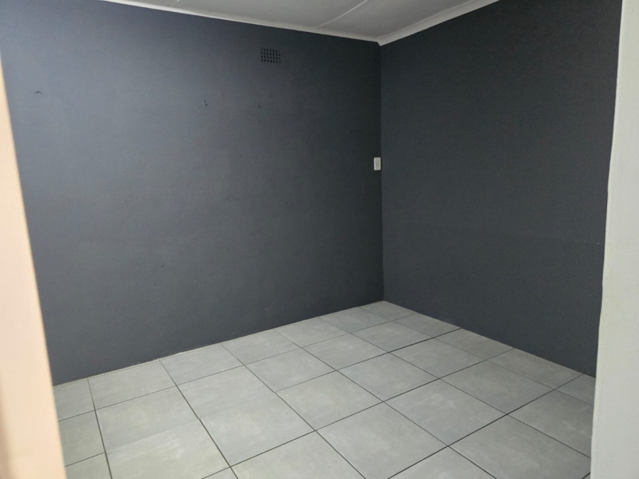 To Let commercial Property for Rent in Lilianton Gauteng