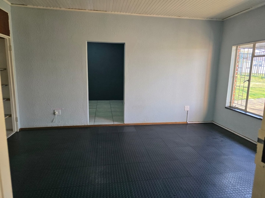 To Let commercial Property for Rent in Lilianton Gauteng