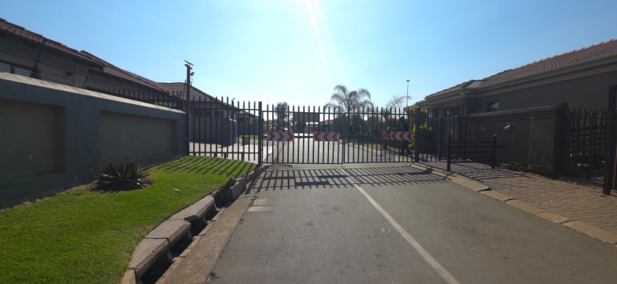 4 Bedroom Property for Sale in Vosloorus Gauteng