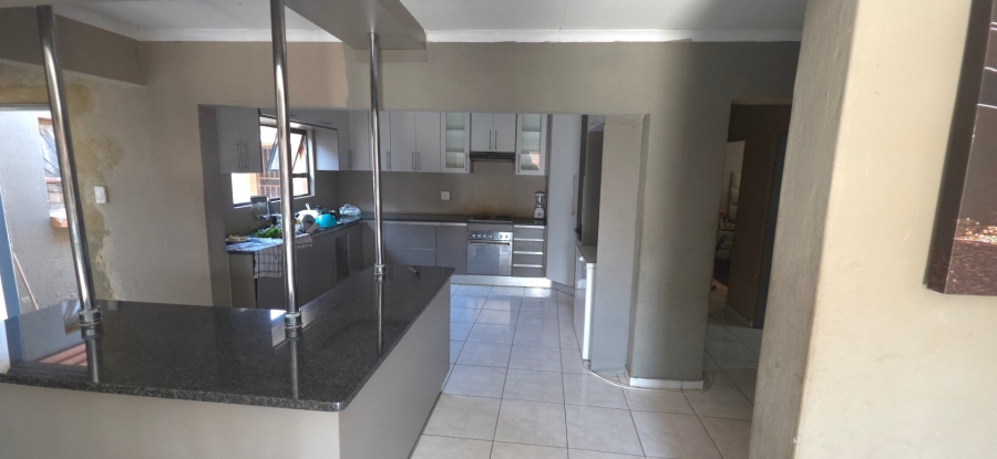 4 Bedroom Property for Sale in Vosloorus Gauteng