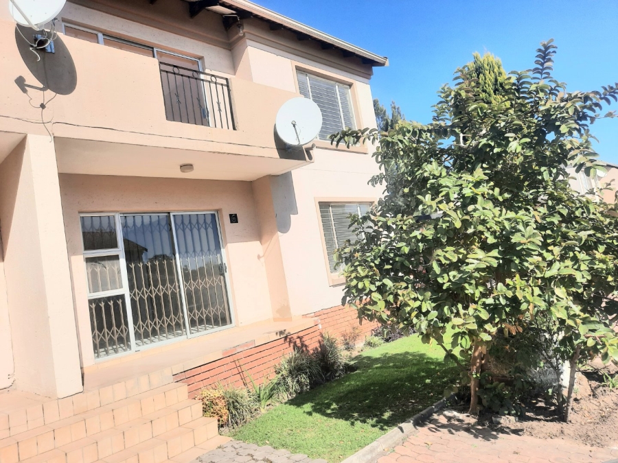 2 Bedroom Property for Sale in Ferndale Gauteng