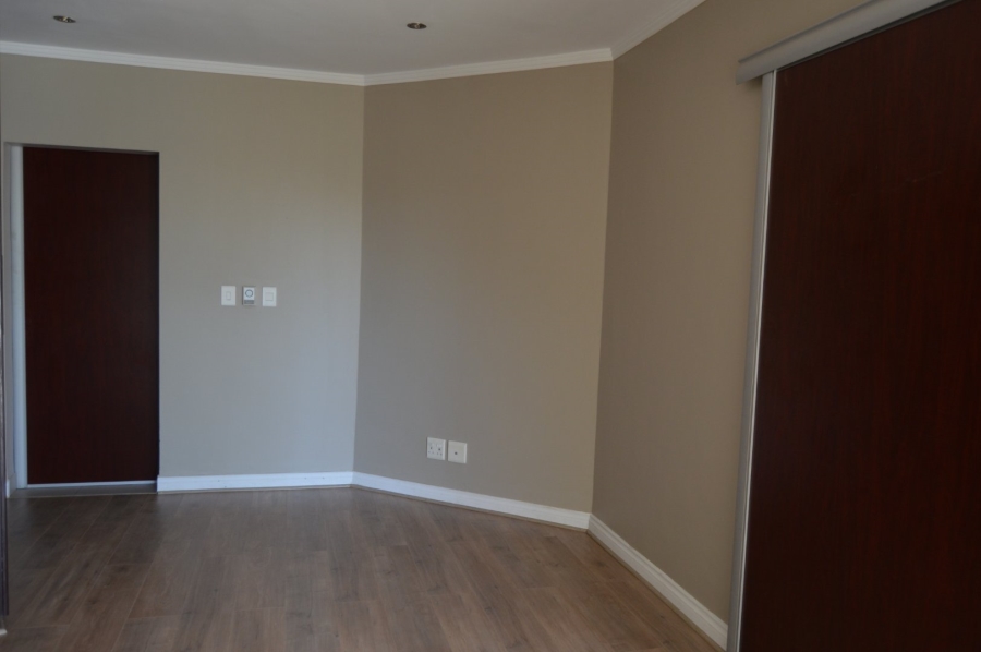 To Let 1 Bedroom Property for Rent in Sandton Central Gauteng
